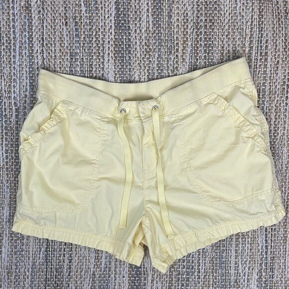 Style & Co. Yellow Shorts Size Large - Picture 1 of 6